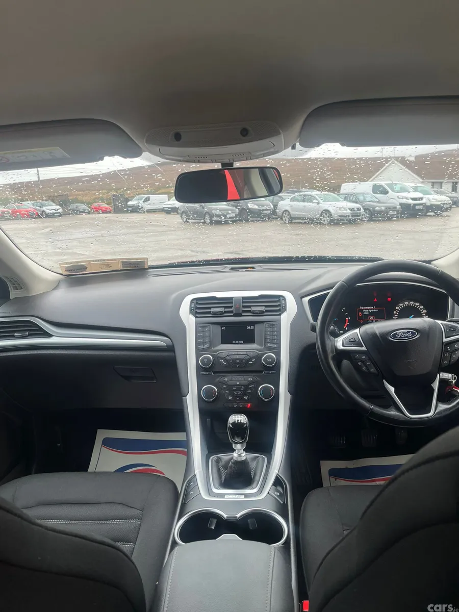 Ford Mondeo Hatchback, Diesel, 2019, Red