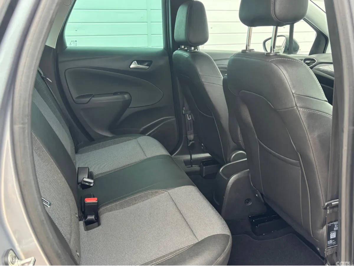 Opel Crossland X MPV, Diesel, 2022, Grey