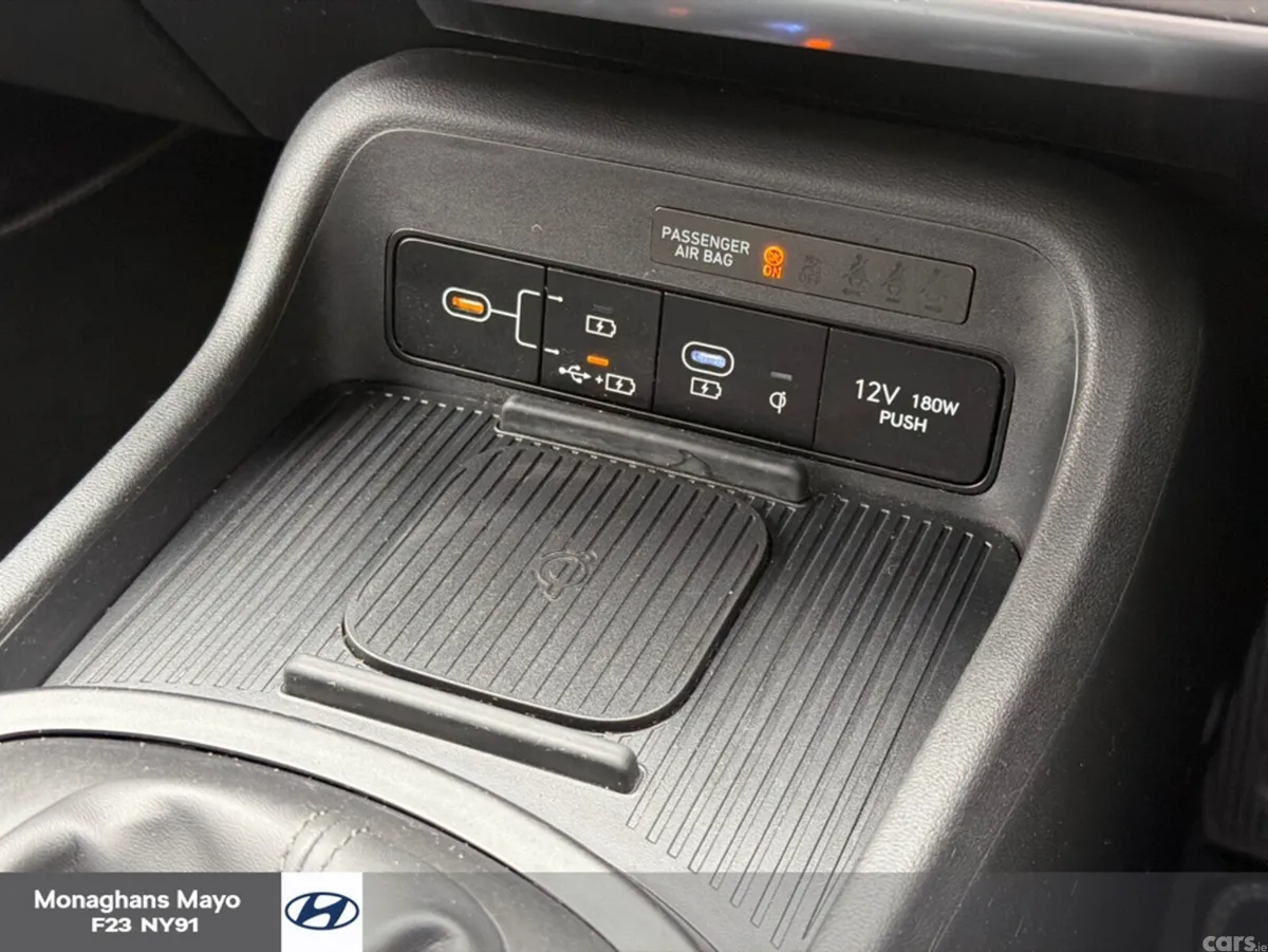 Hyundai KONA MPV, Petrol, 2024, Black