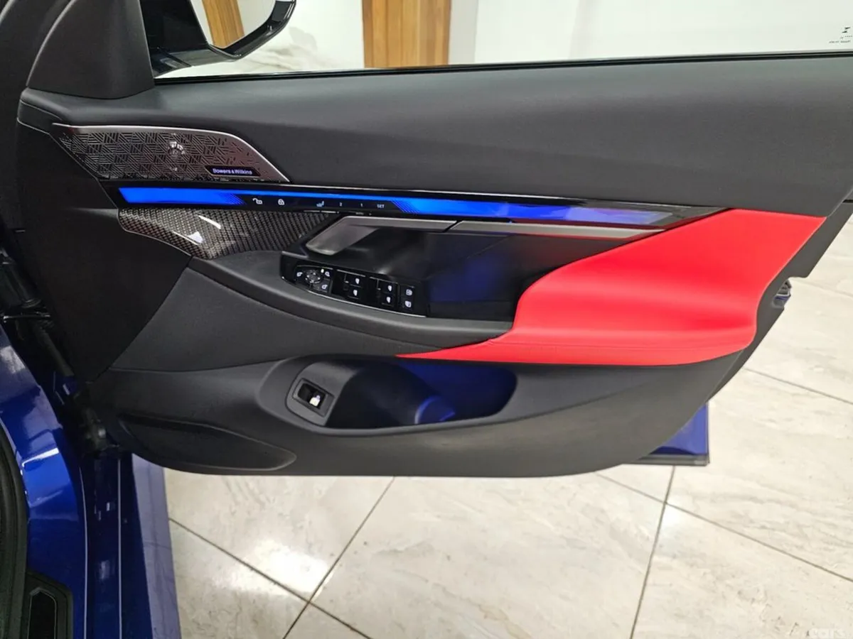 BMW M5 Saloon, Petrol Plug-in Hybrid, 2025, Blue