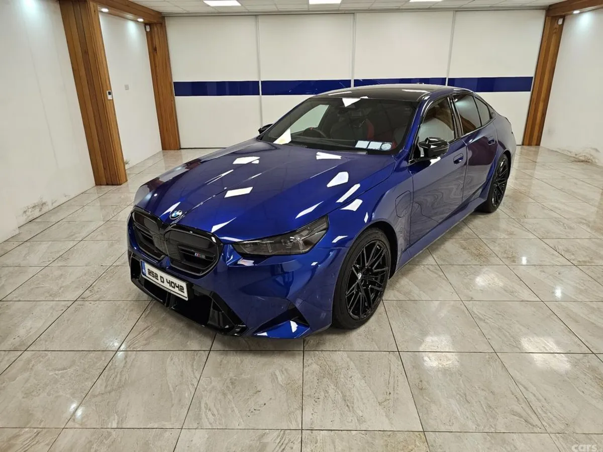 BMW M5 Saloon, Petrol Plug-in Hybrid, 2025, Blue
