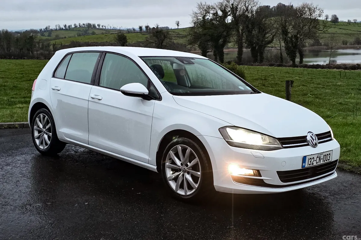 Volkswagen Golf Hatchback, Petrol, 2013, White
