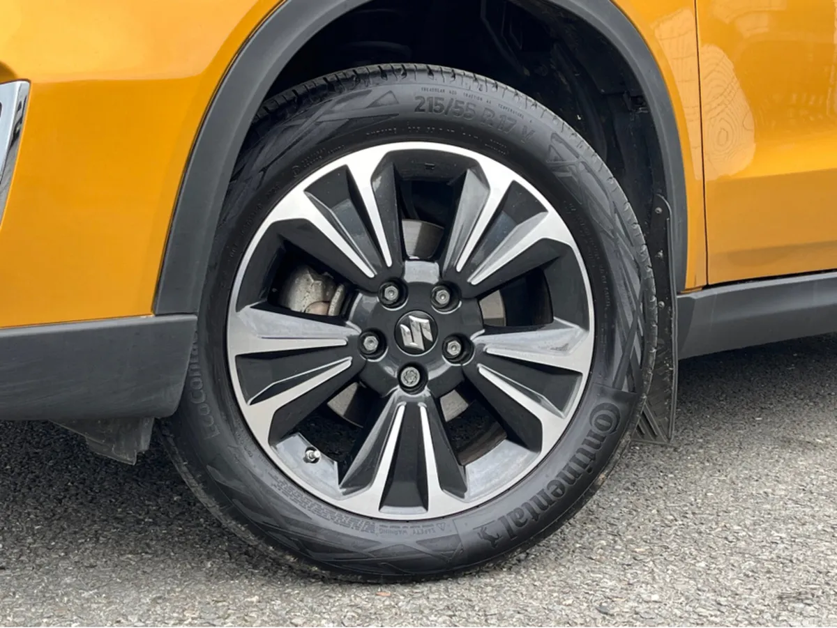 Suzuki Vitara SUV, Petrol Hybrid, 2024, Yellow