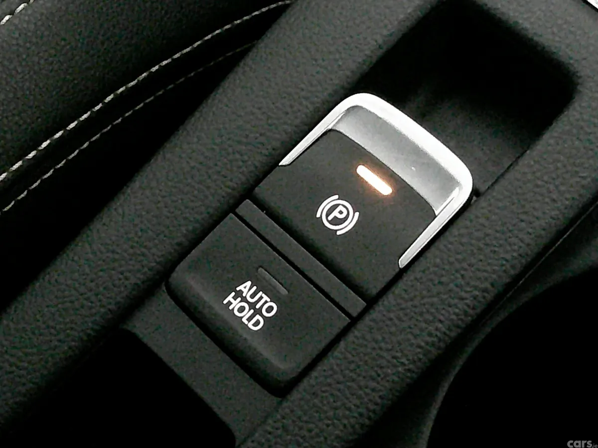 Volkswagen Passat Saloon, Diesel, 2022, Grey
