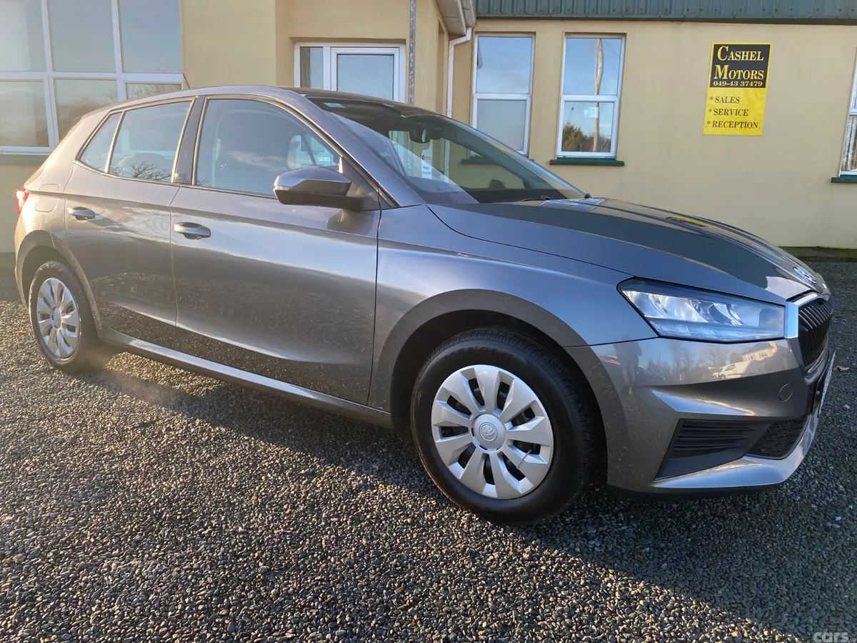 Skoda Fabia Hatchback, Petrol, 2023, Grey