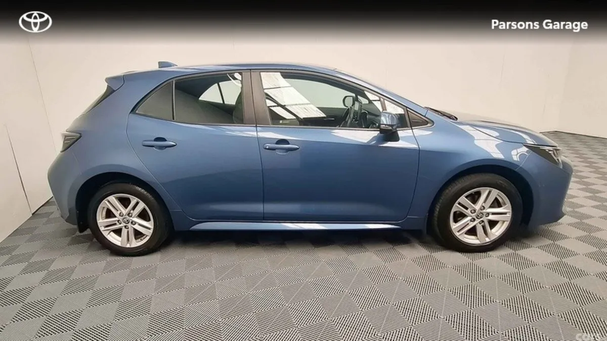 Toyota Corolla Hatchback, Petrol Hybrid, 2022, Blue