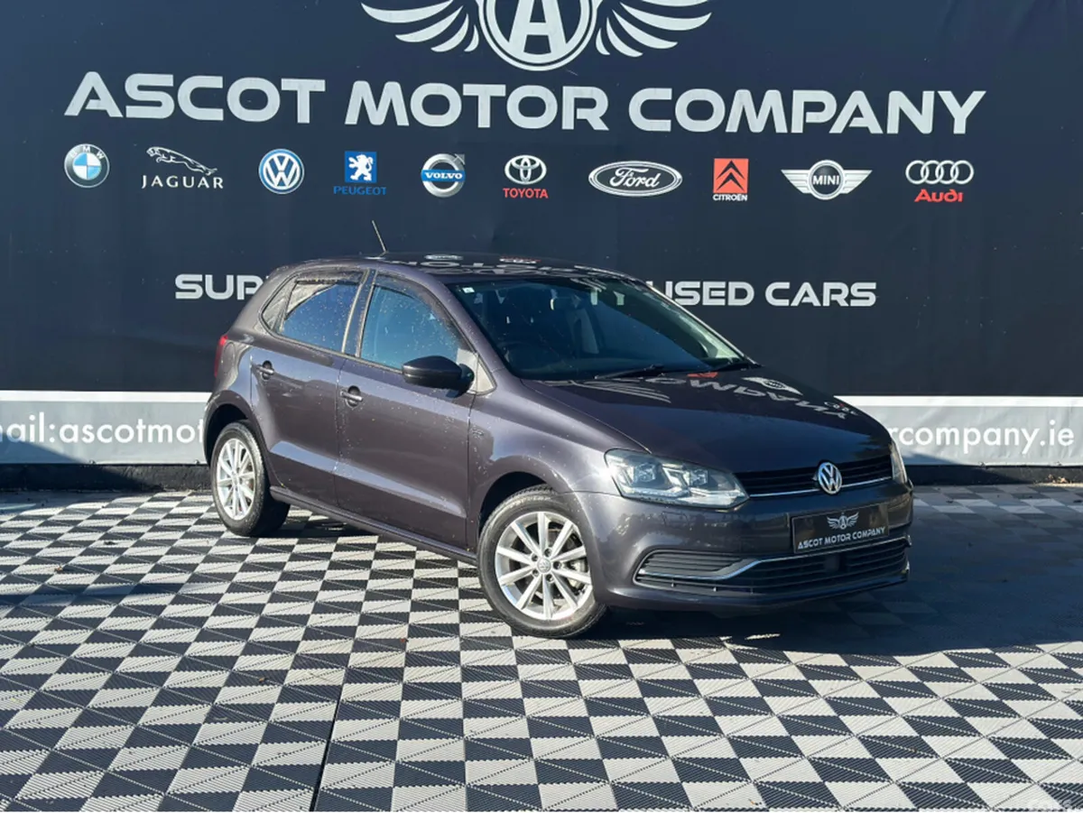 Volkswagen Polo Hatchback, Petrol, 2015, Purple
