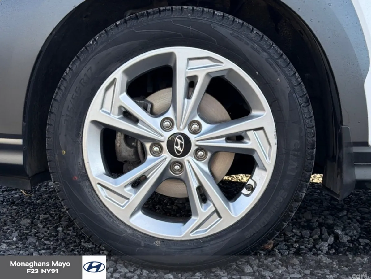 Hyundai KONA MPV, Petrol, 2022, White