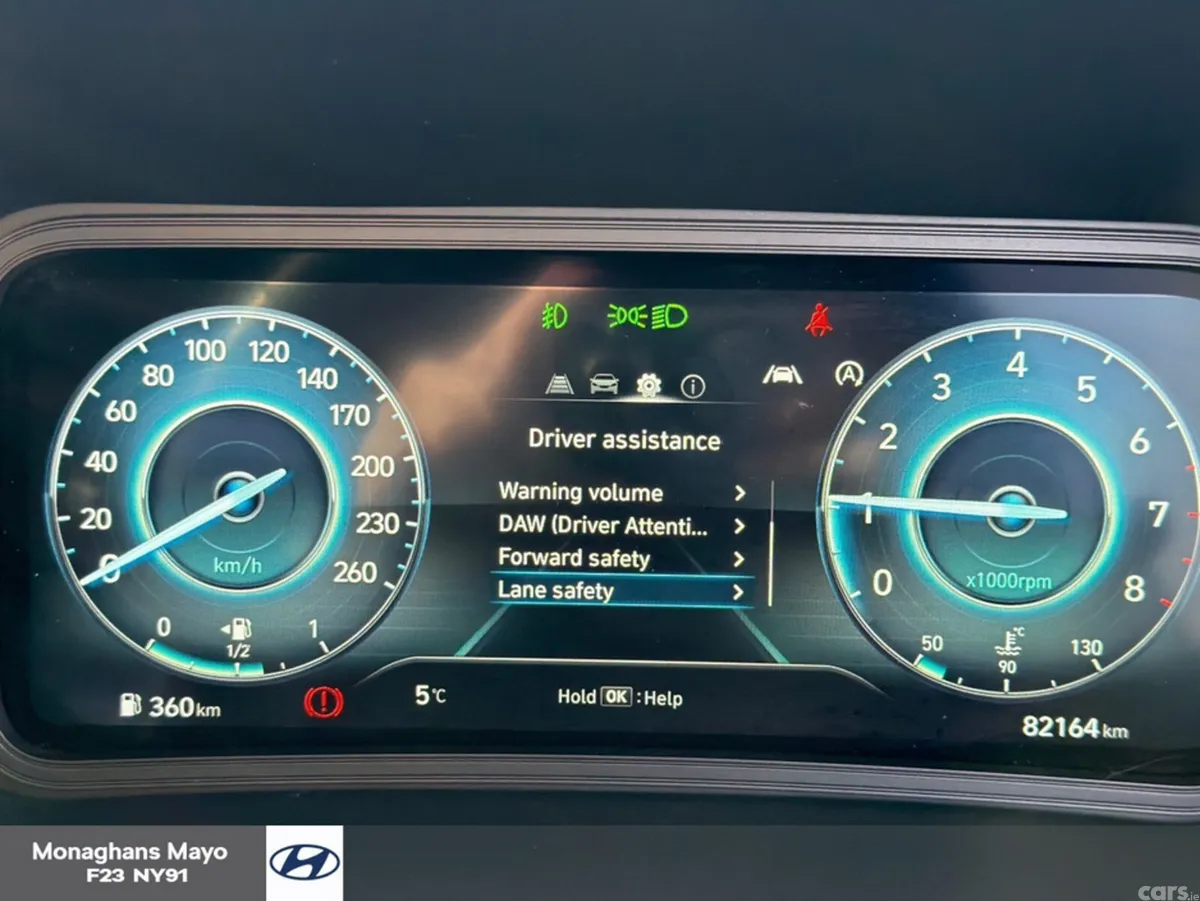 Hyundai KONA MPV, Petrol, 2022, White