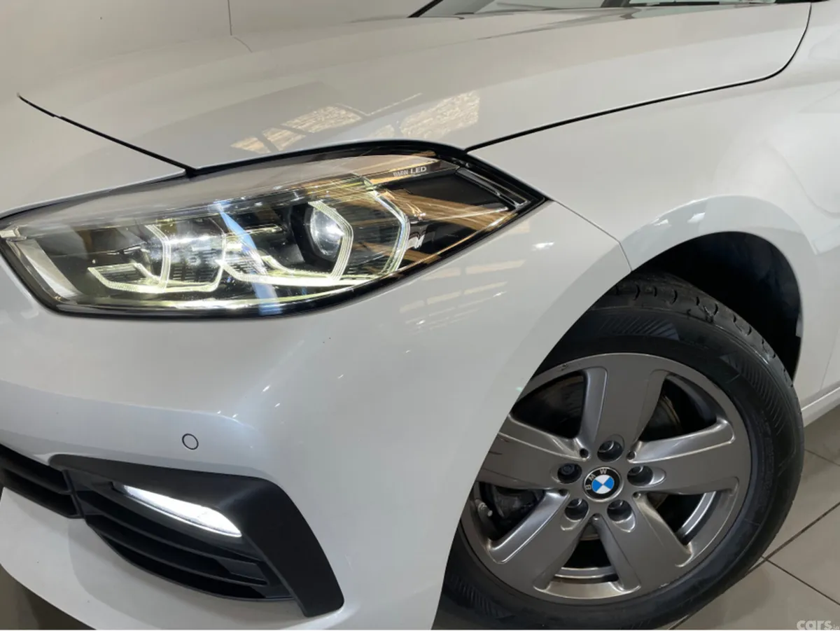 BMW 1-Series Hatchback, Diesel, 2022, White