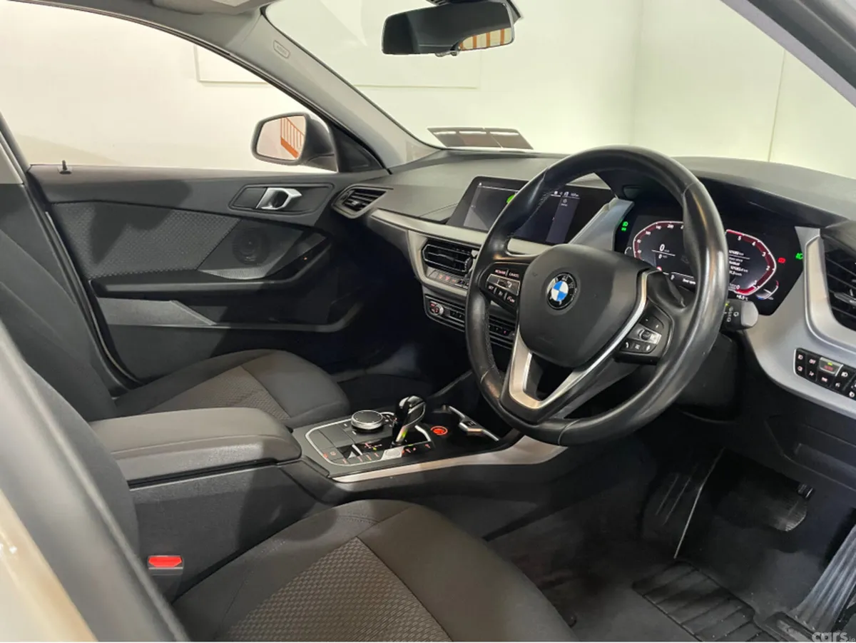 BMW 1-Series Hatchback, Diesel, 2022, White