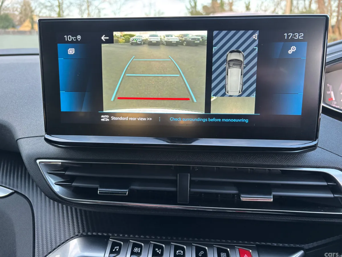 Peugeot 5008 MPV, Petrol Hybrid, 2024, Grey
