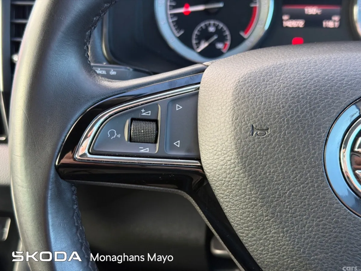 Skoda Karoq Estate, Diesel, 2019, Grey