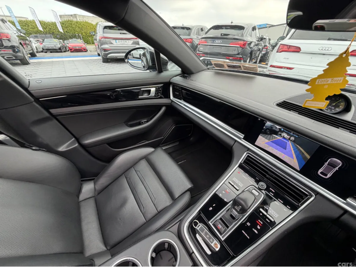 Porsche Panamera Estate, Petrol Plug-in Hybrid, 2020, Black