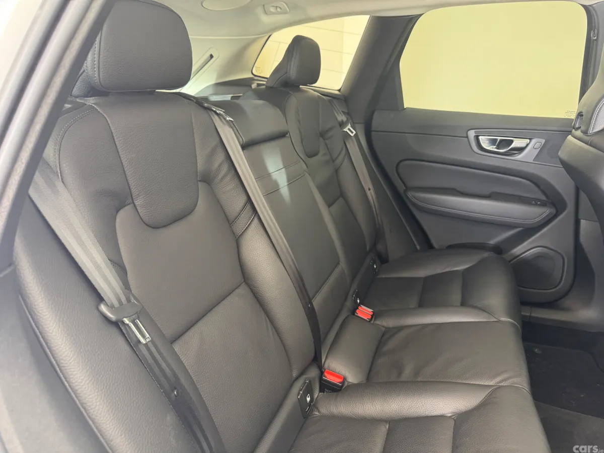 Volvo XC60 SUV, Diesel, 2021, Grey
