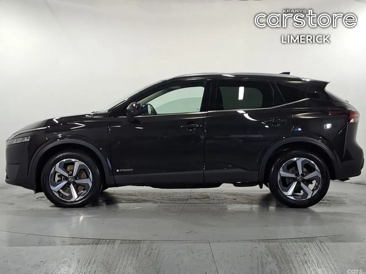 Nissan Qashqai SUV, Petrol, 2024, Black