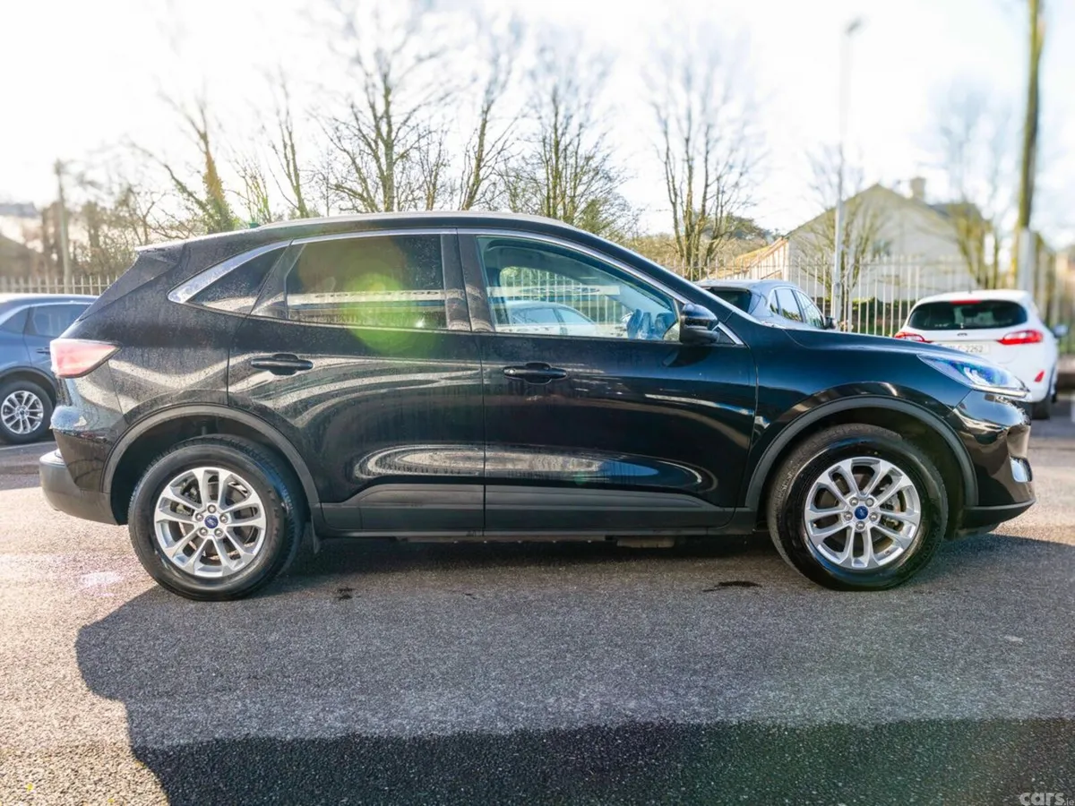 Ford Kuga SUV, Petrol Plug-in Hybrid, 2023, Black