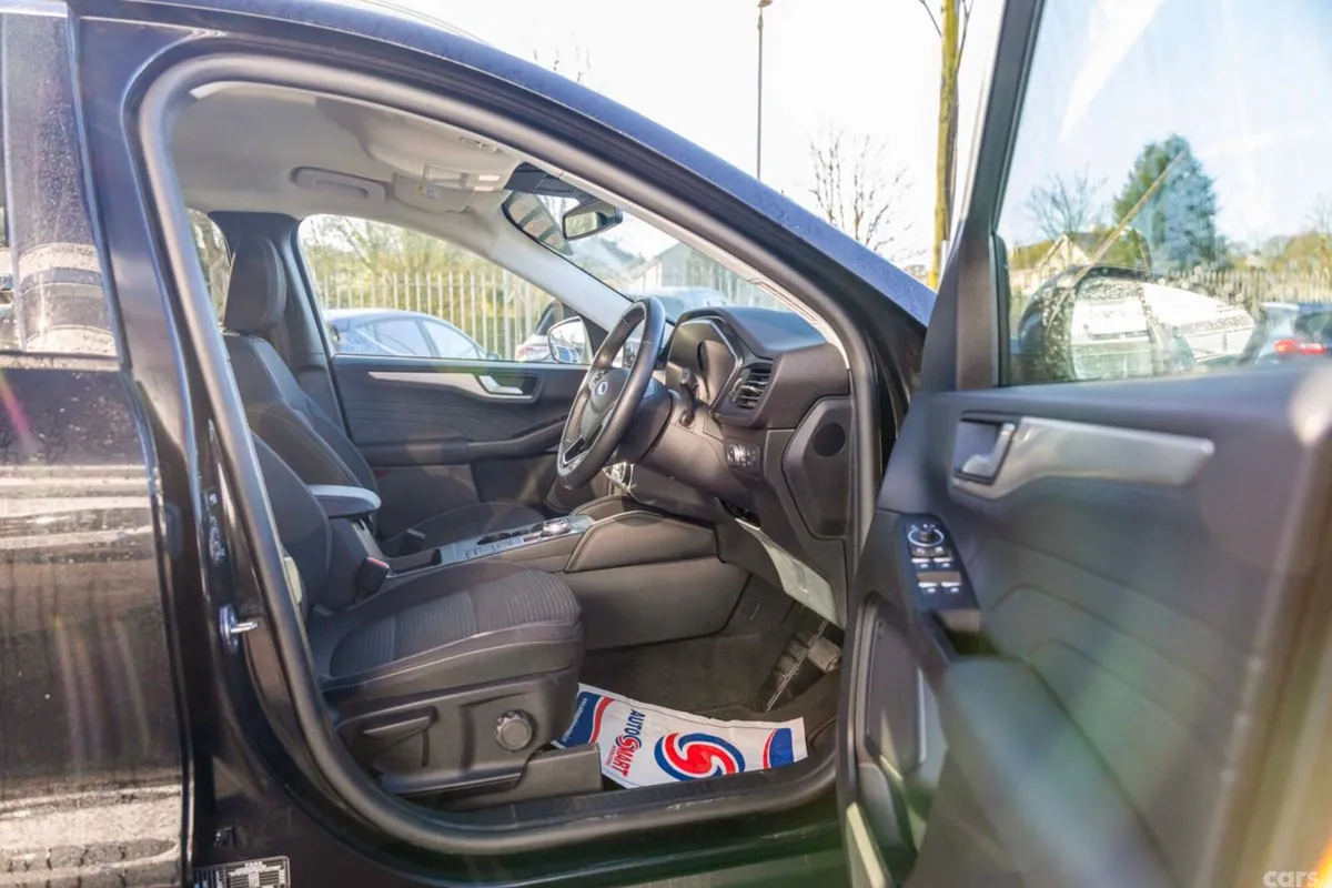 Ford Kuga SUV, Petrol Plug-in Hybrid, 2023, Black