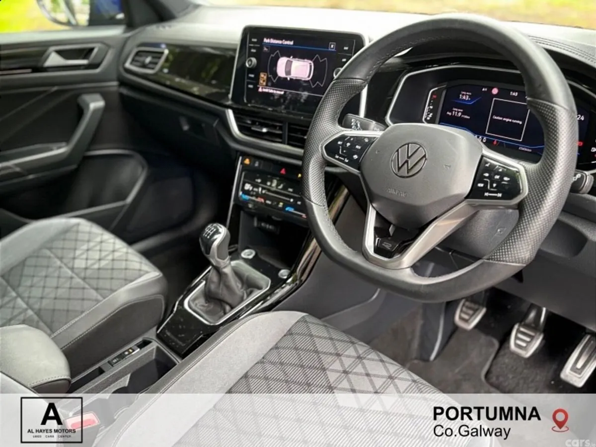 Volkswagen T-Roc SUV, Petrol, 2023, Blue