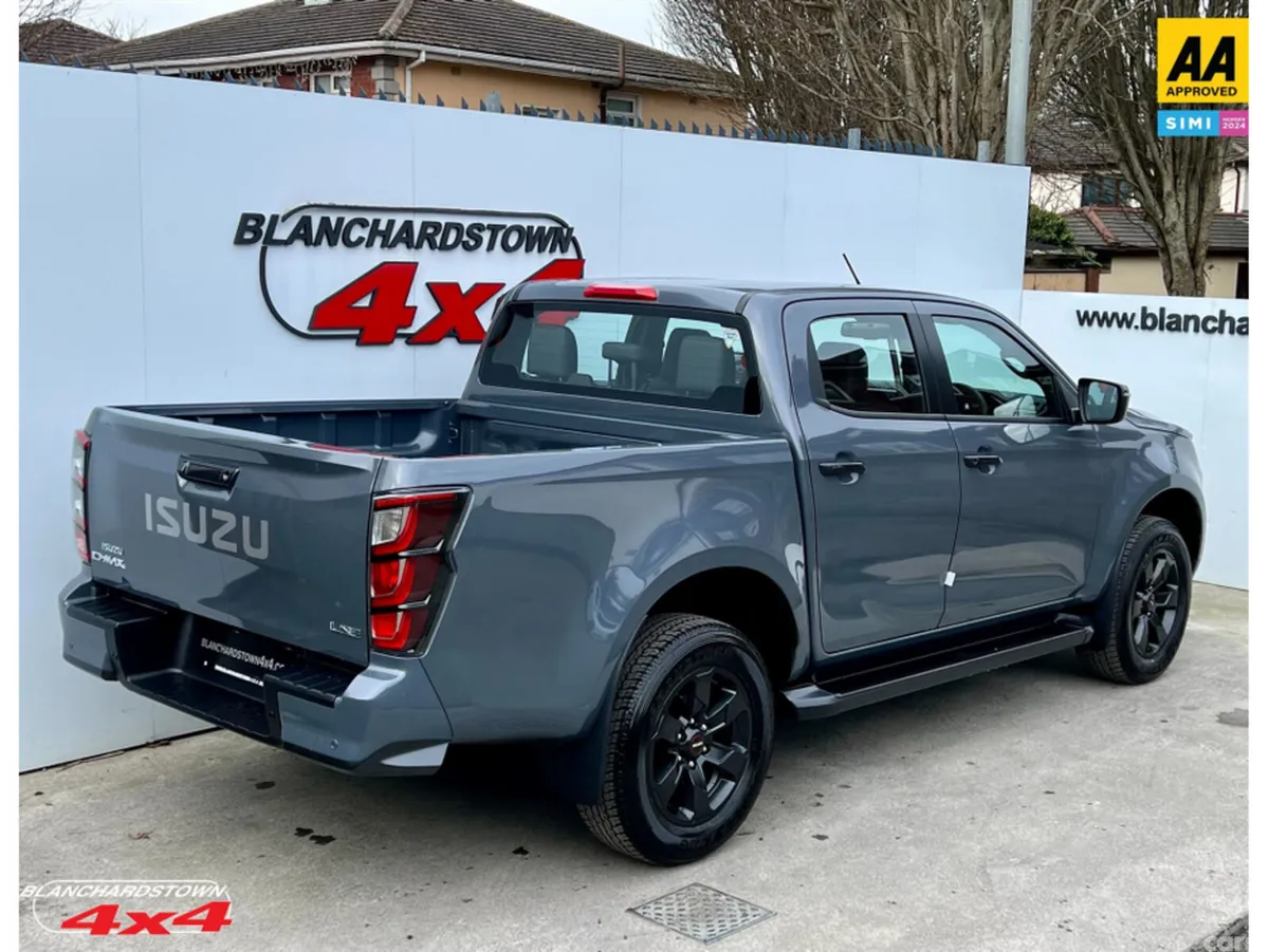 Isuzu D-Max Pick Up, Diesel, 2026, Grey