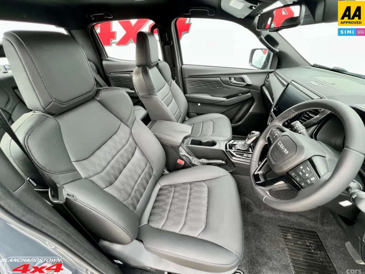 Isuzu D-Max Pick Up, Diesel, 2026, Grey