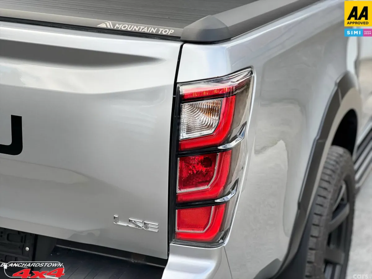 Isuzu D-Max Pick Up, Diesel, 2026, Silver