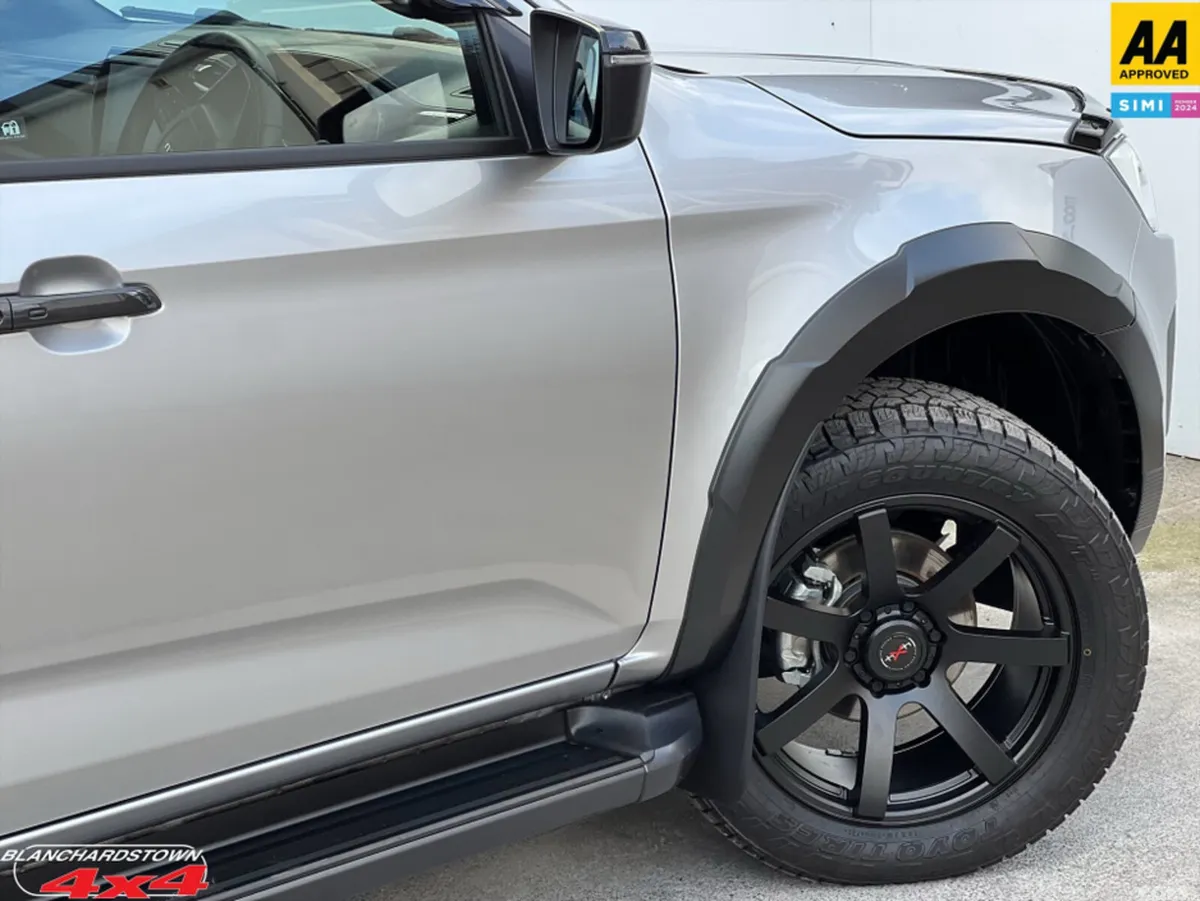Isuzu D-Max Pick Up, Diesel, 2026, Silver