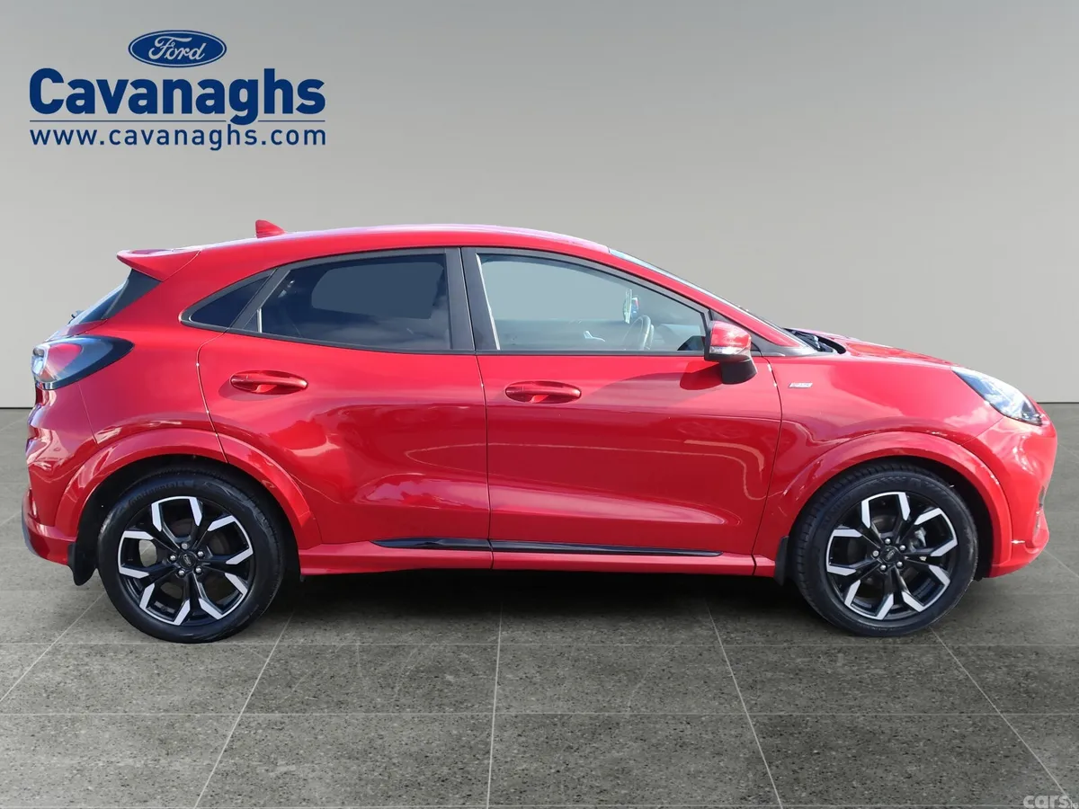 Ford Puma MPV, Petrol Hybrid, 2022, Red