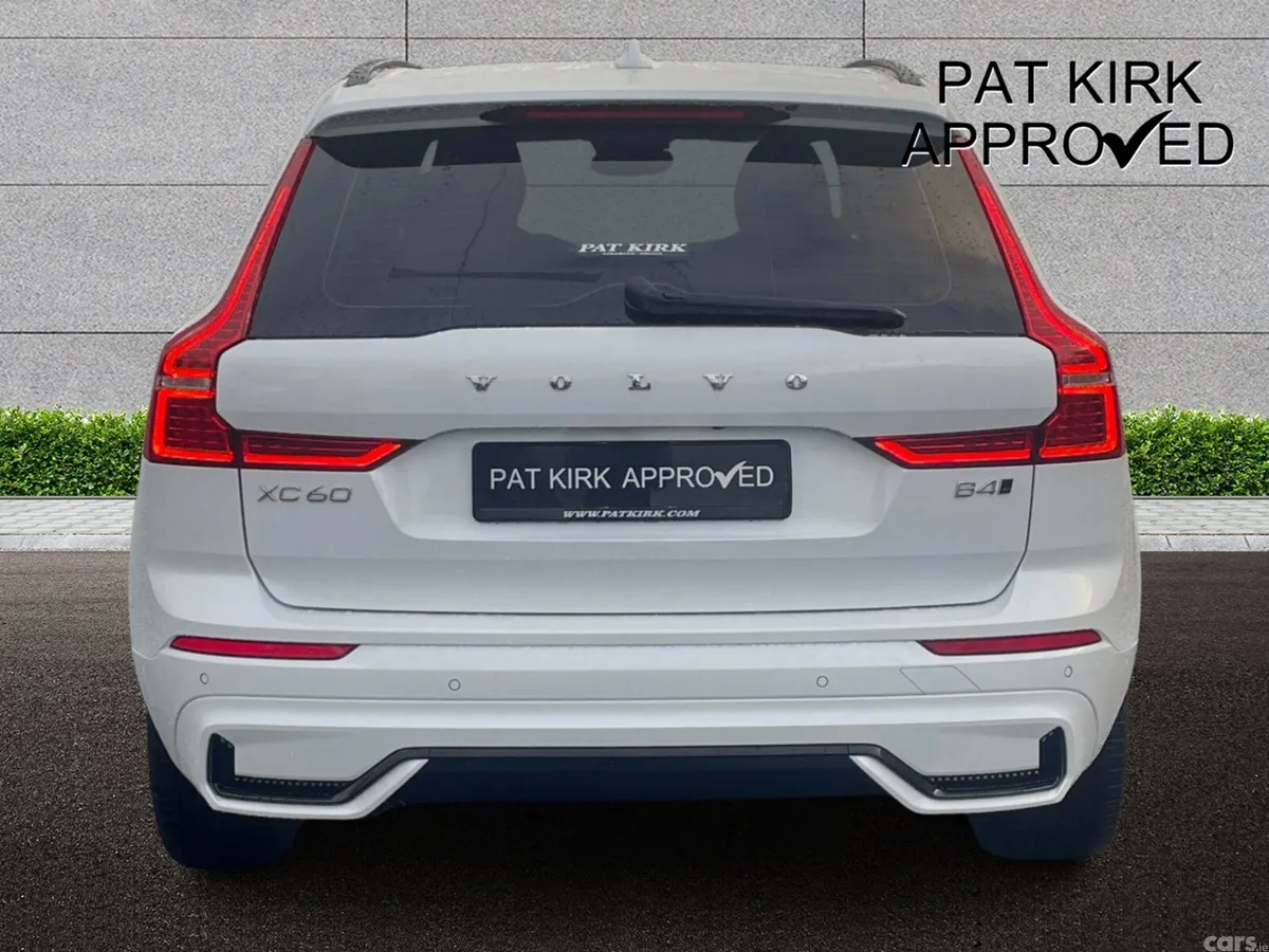 Volvo XC60 Estate, Diesel, 2023, White