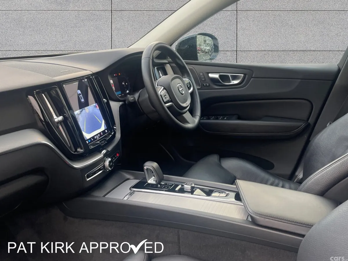 Volvo XC60 Estate, Diesel, 2023, White