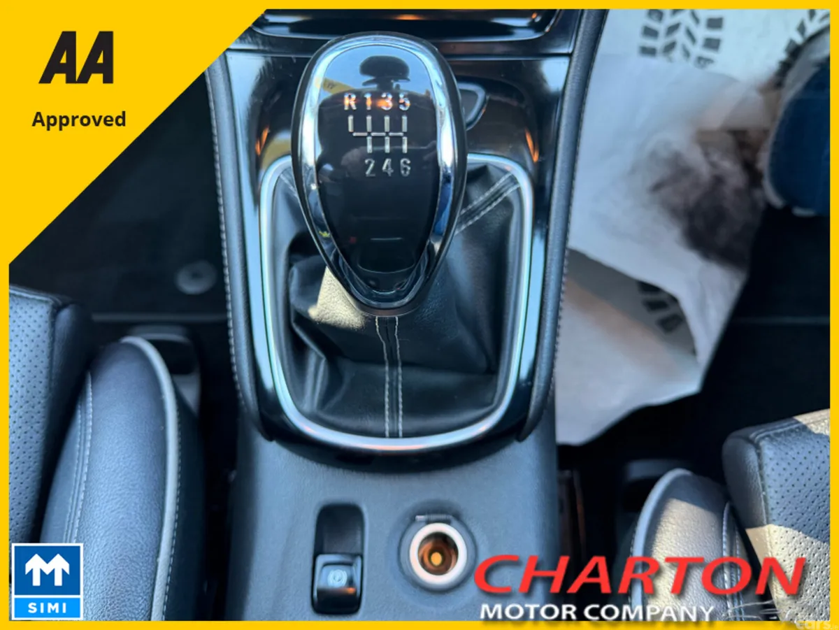 Opel Astra Hatchback, Diesel, 2016, Red