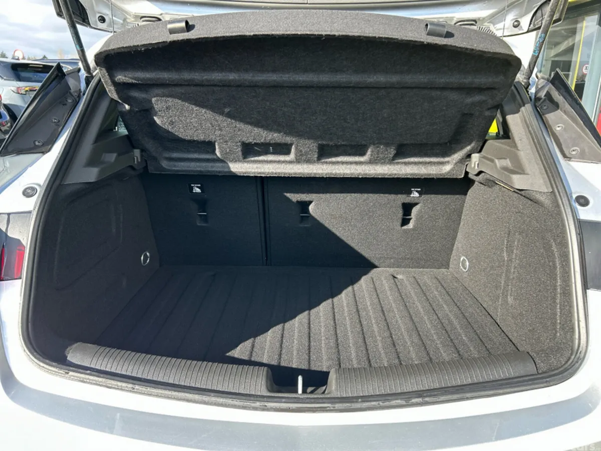 Opel Astra Hatchback, Diesel, 2021, Grey