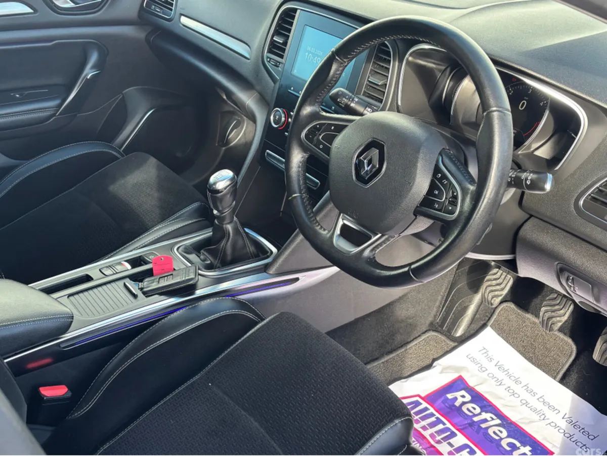 Renault Megane Hatchback, Diesel, 2017, Blue