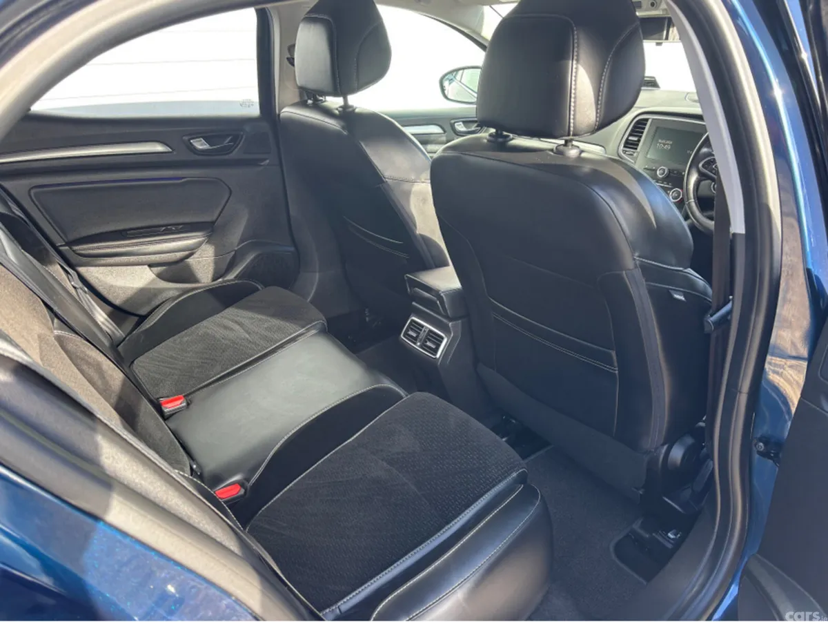 Renault Megane Hatchback, Diesel, 2017, Blue
