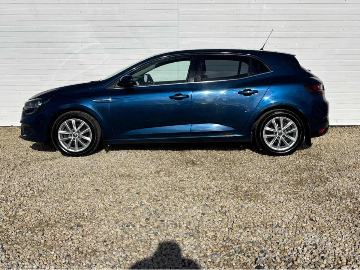 Renault Megane Hatchback, Diesel, 2017, Blue
