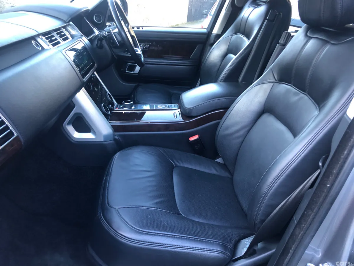 Land Rover Range Rover SUV, Petrol Plug-in Hybrid, 2019, Grey