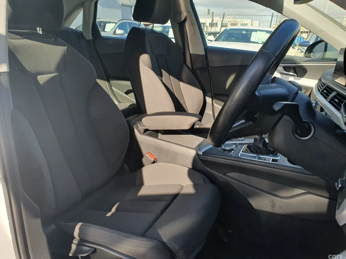 Audi A4 Saloon, Petrol, 2016, White