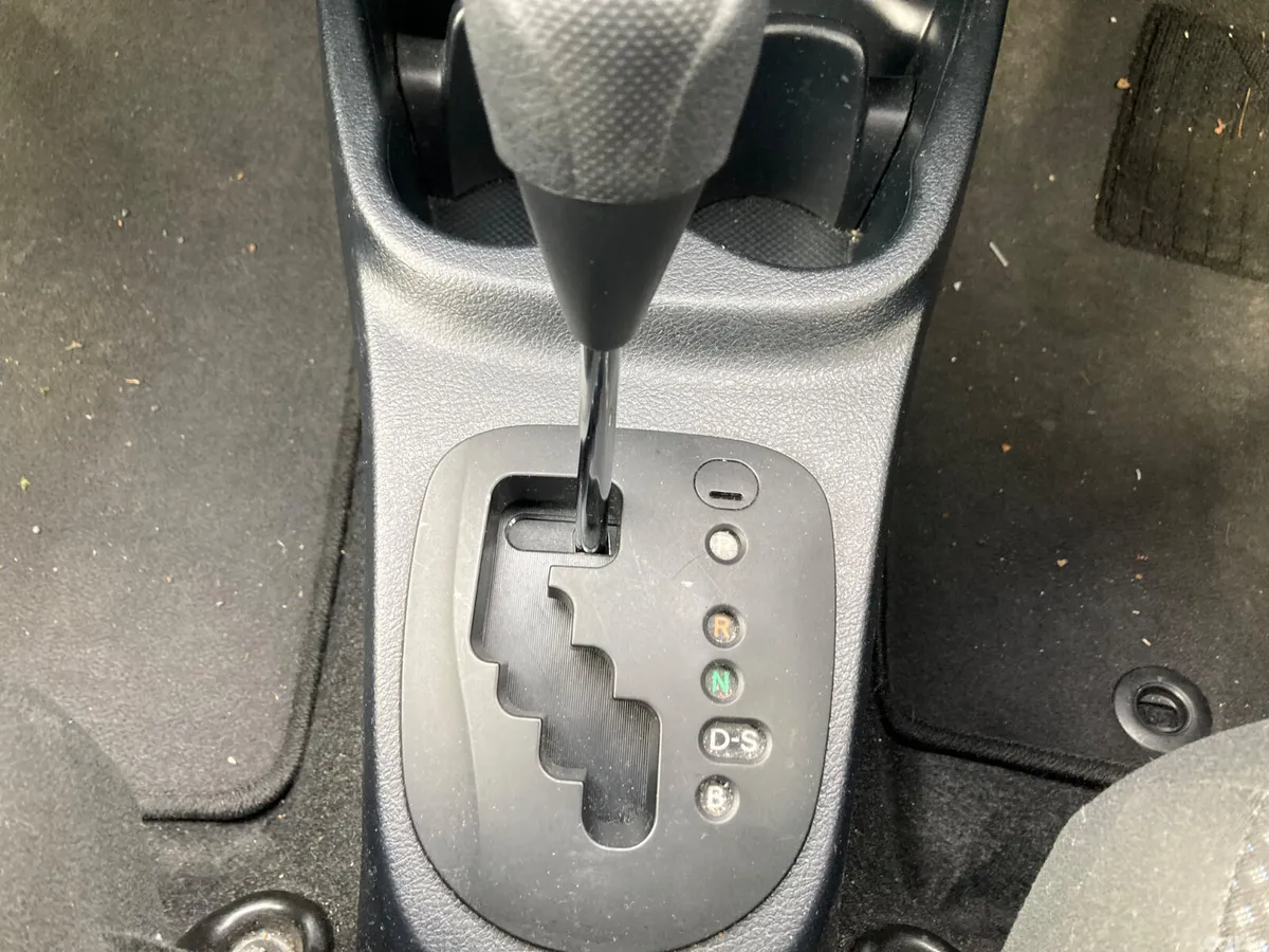 Toyota Vitz Hatchback, Petrol, 2019, Blue