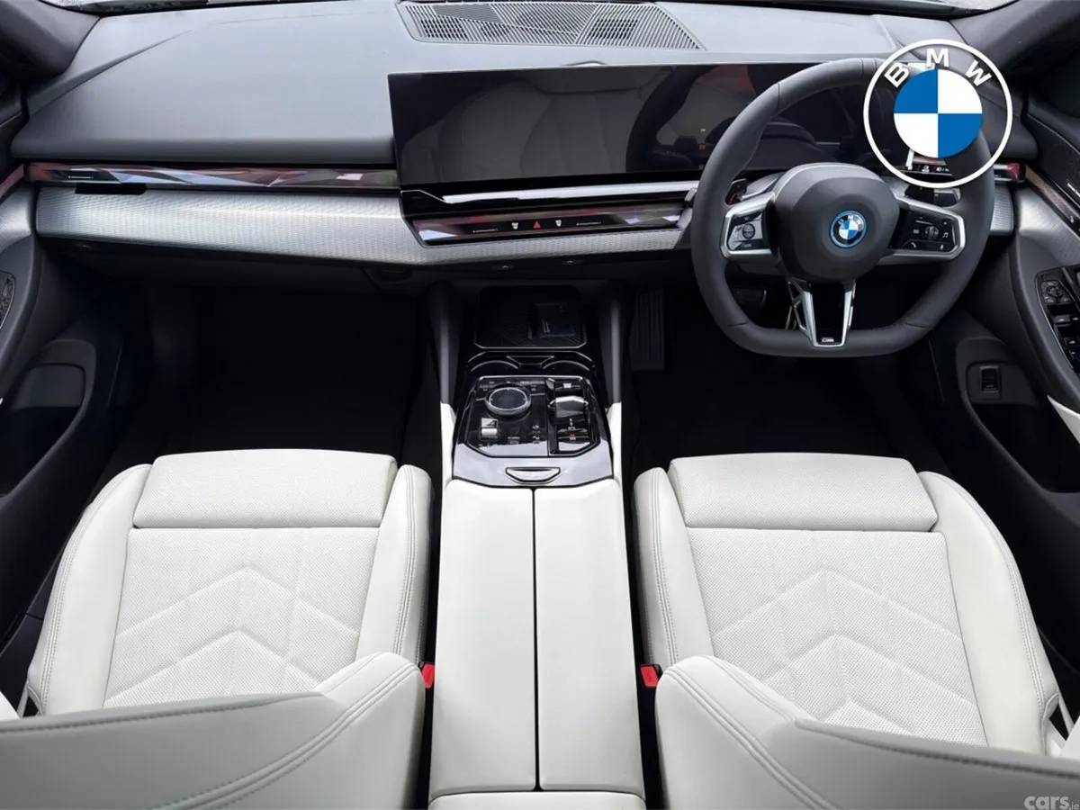 BMW 5-Series Saloon, Petrol Plug-in Hybrid, 2026, Black