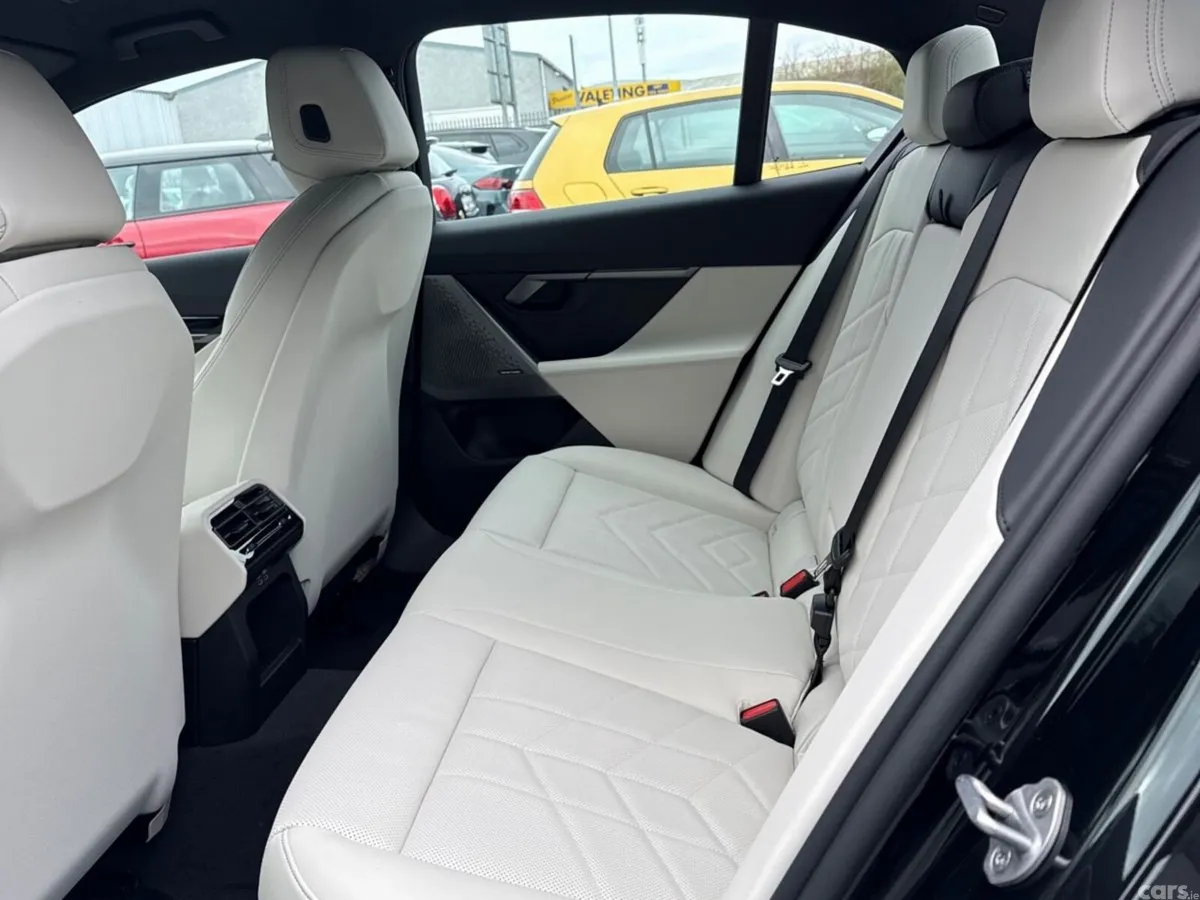 BMW 5-Series Saloon, Petrol Plug-in Hybrid, 2026, Black