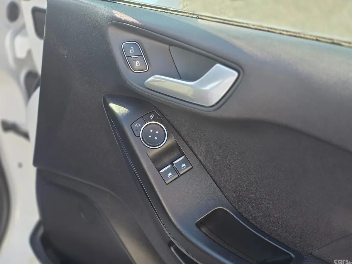 Ford Fiesta Hatchback, Diesel, 2020, White