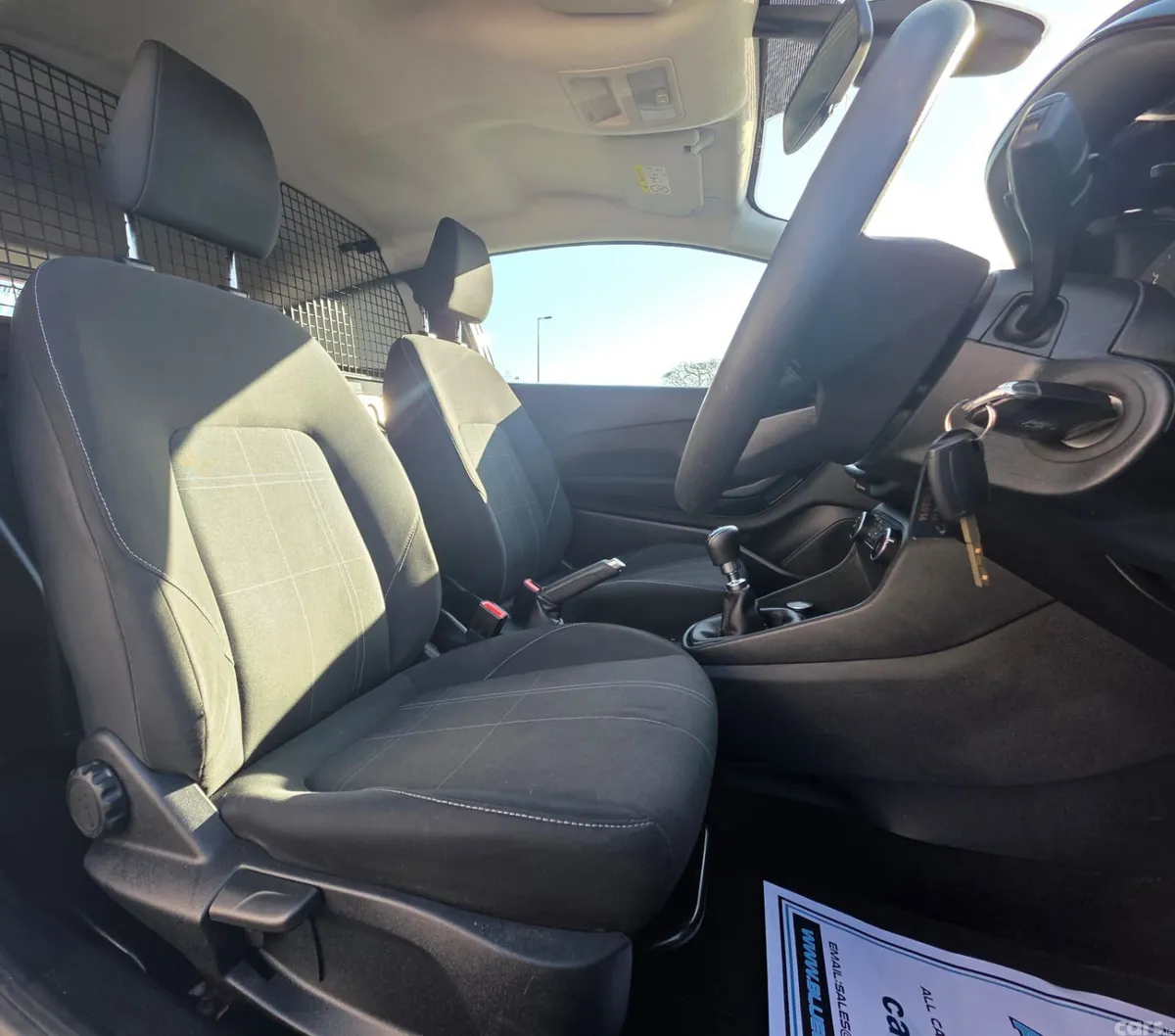 Ford Fiesta Hatchback, Diesel, 2020, White