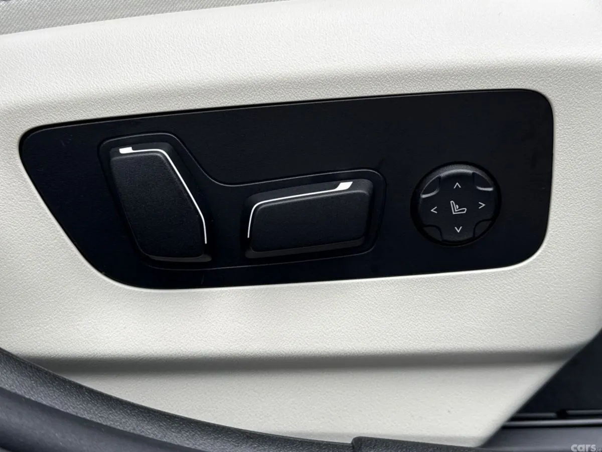 BMW 5-Series Saloon, Petrol Plug-in Hybrid, 2026, Black