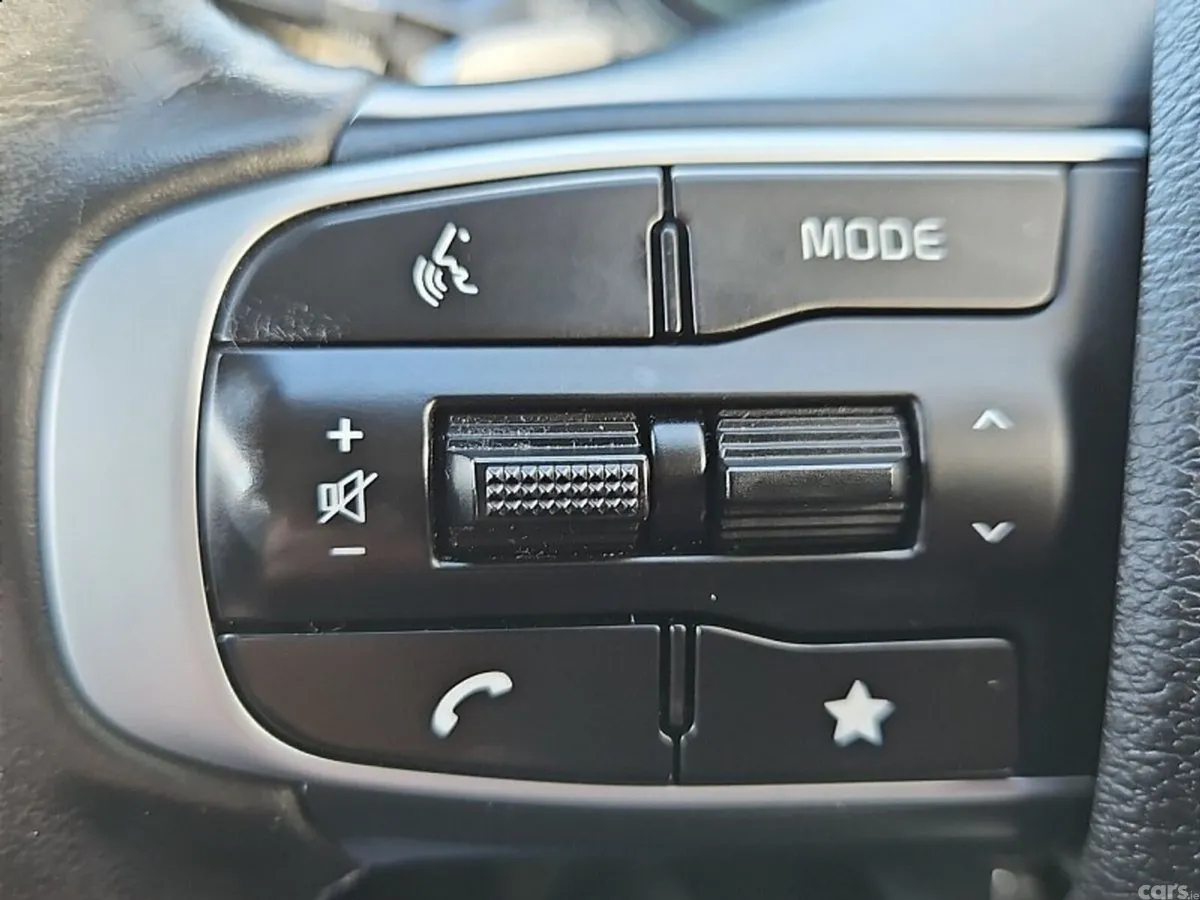 Kia Sportage SUV, Petrol Plug-in Hybrid, 2023, Red