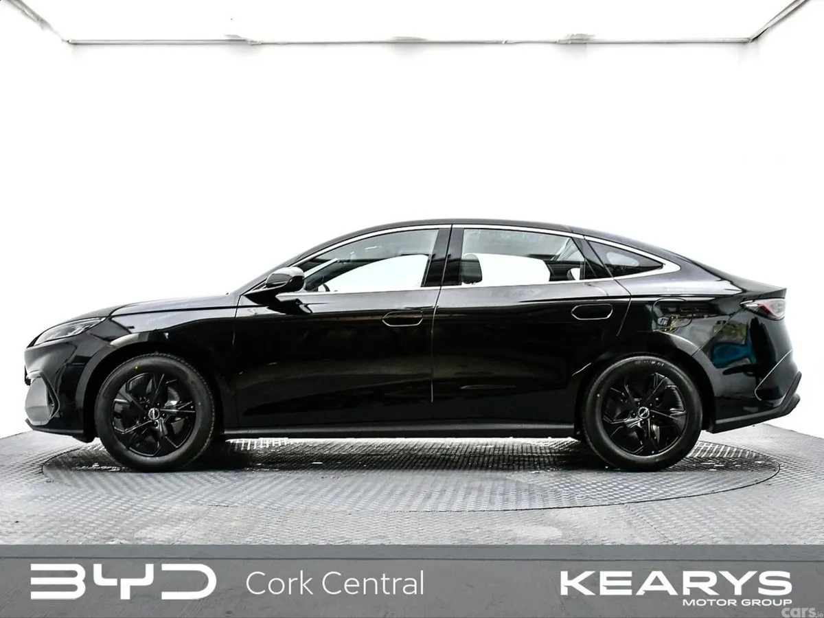BYD Seal 6 Saloon, Petrol Plug-in Hybrid, 2027, Black