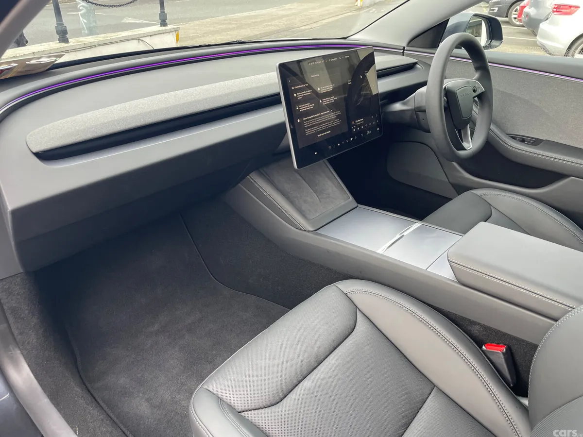 Tesla Model 3 Saloon, Electric, 2025, Grey