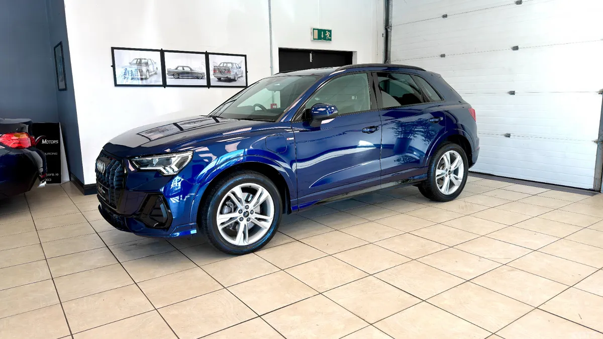 Audi Q3 SUV, Petrol Plug-in Hybrid, 2023, Blue
