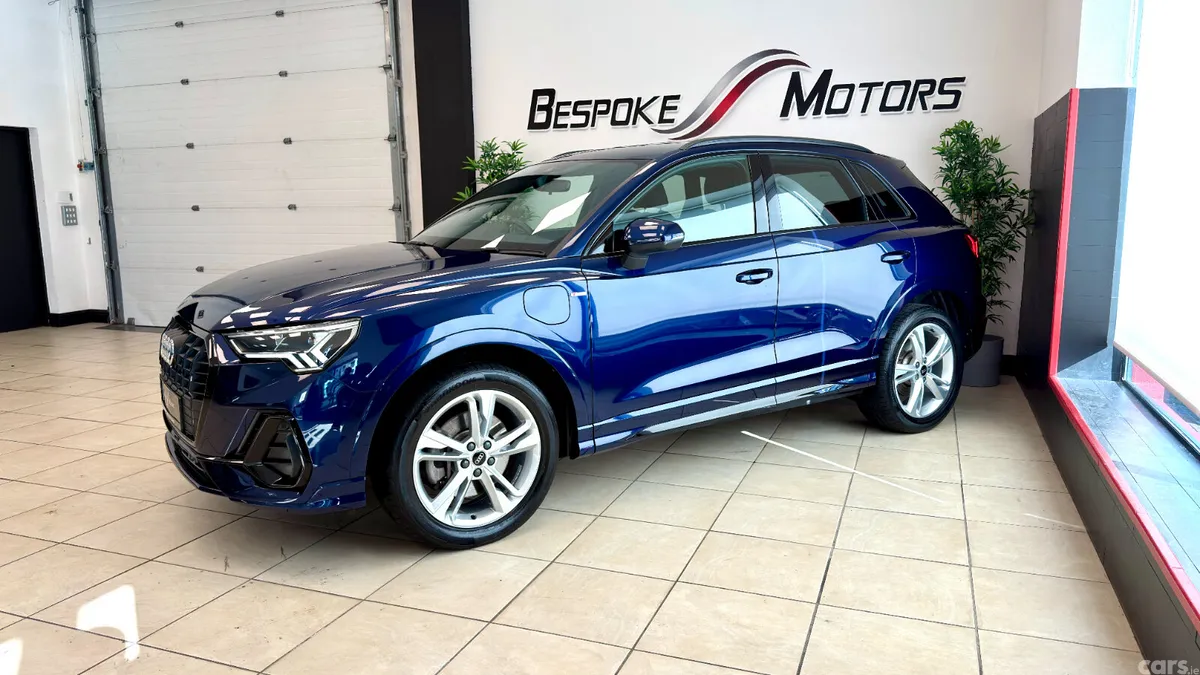 Audi Q3 SUV, Petrol Plug-in Hybrid, 2023, Blue