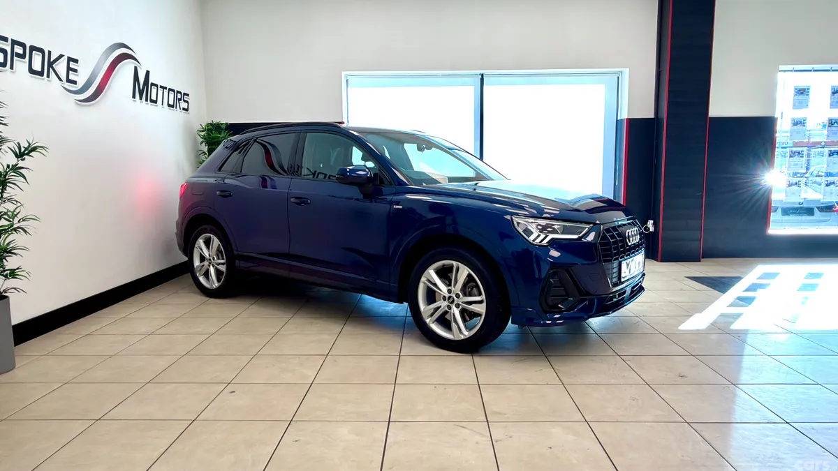 Audi Q3 SUV, Petrol Plug-in Hybrid, 2023, Blue