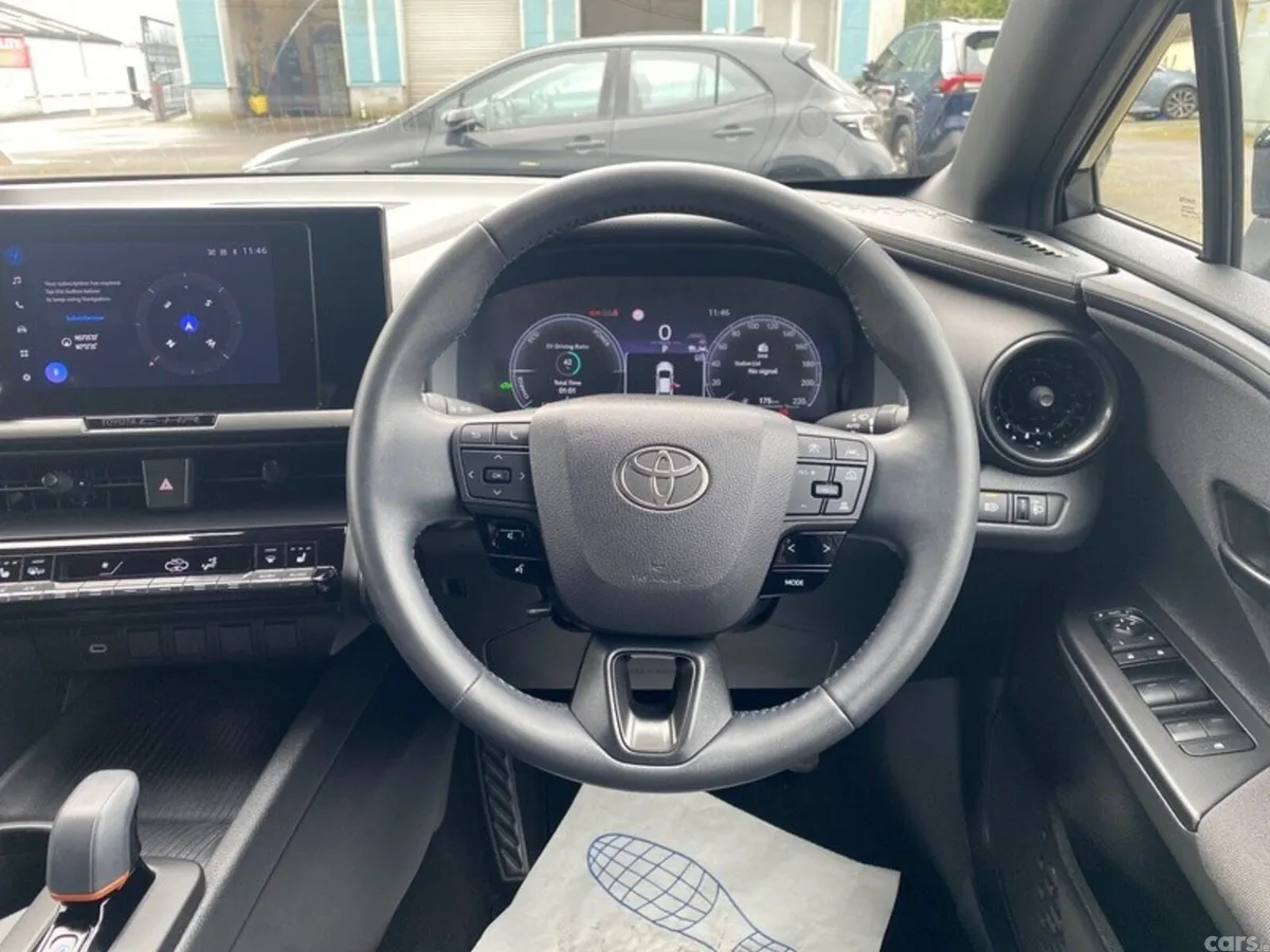 Toyota C-HR SUV, Petrol Hybrid, 2024, Grey